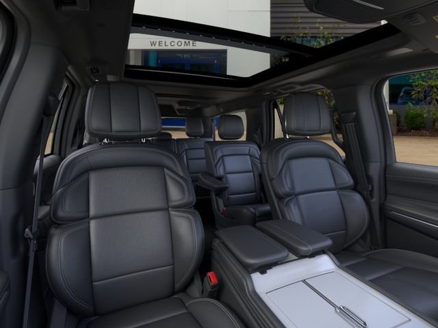 New 2025 Lincoln Navigator L Reserve w/ Jet Appearance Package AWD/4WD image 11