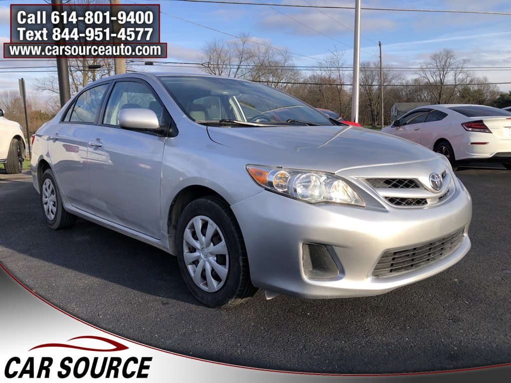 Used 2011 Toyota Corolla LE image 3
