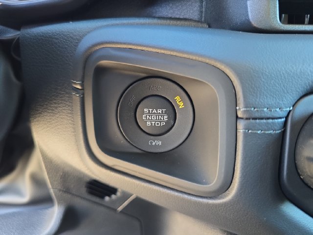 New 2026 Jeep Wrangler Unlimited Sahara AWD/4WD image 26
