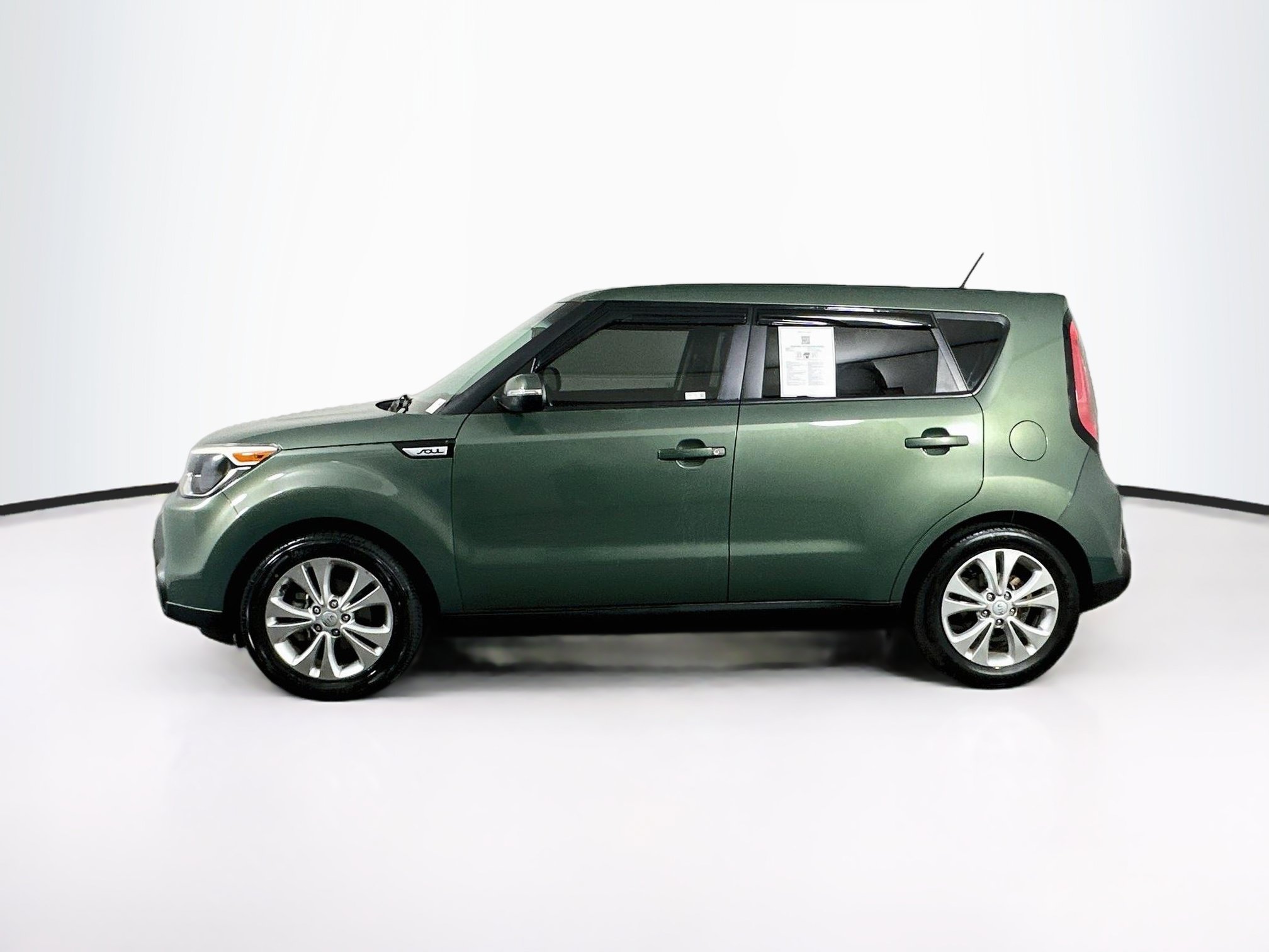 Used 2014 Kia Soul + w/ Audio Package FWD image 4