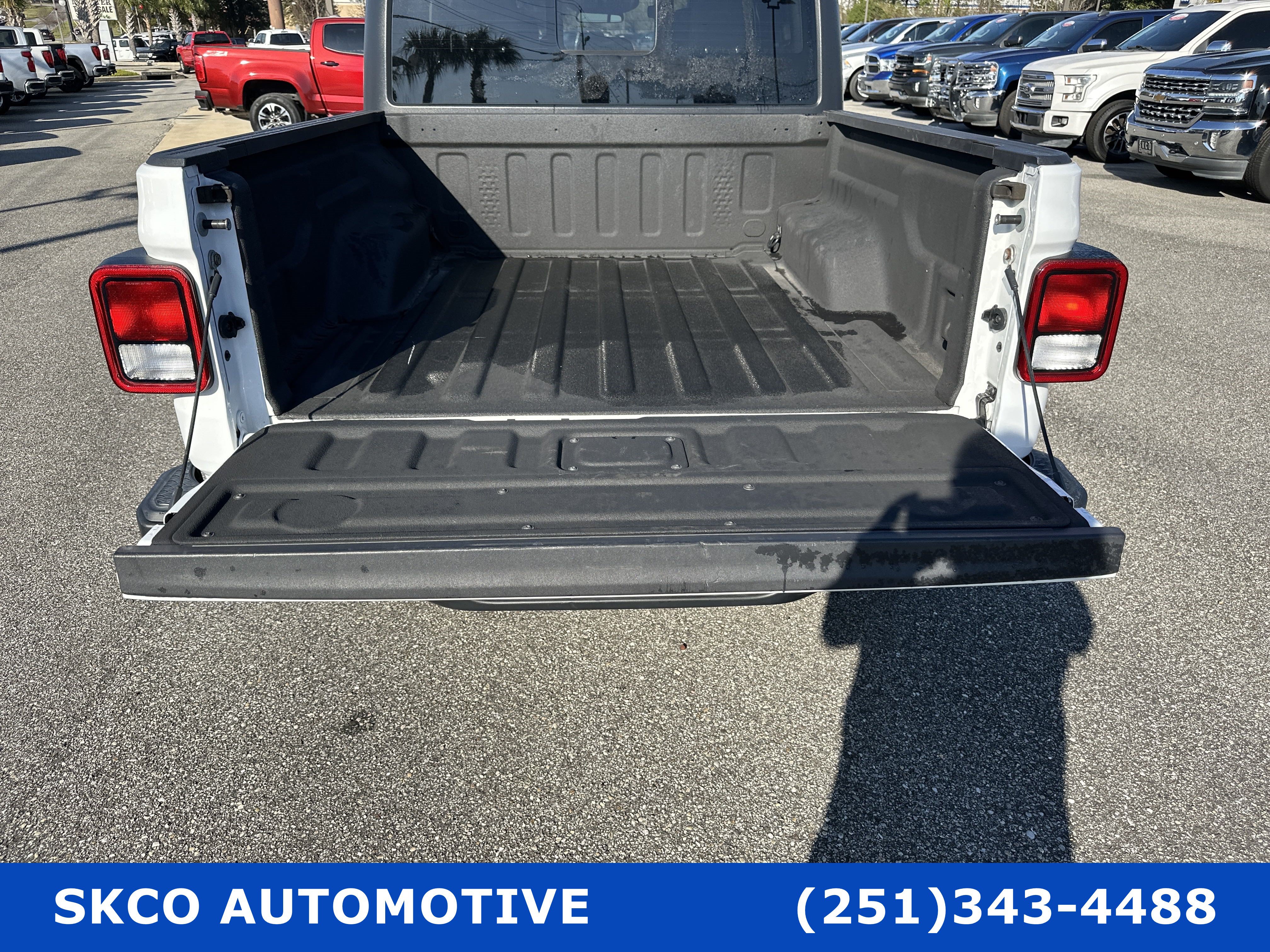 Used 2020 Jeep Gladiator Sport w/ Quick Order Package 24S AWD/4WD image 21