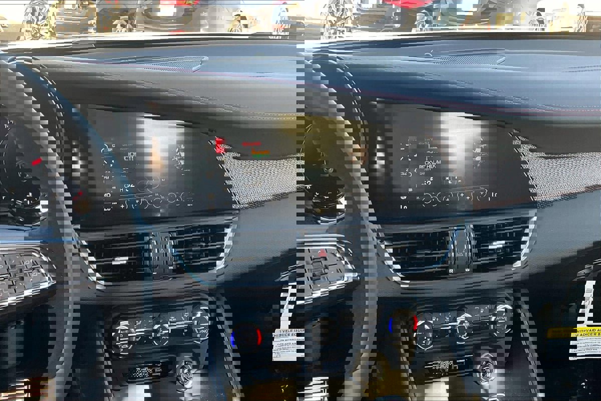 New 2024 Alfa Romeo Giulia Quadrifoglio image 7