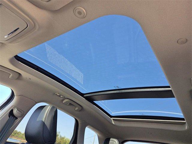 Used 2025 Lincoln Corsair Reserve w/ Jet Appearance Package image 17