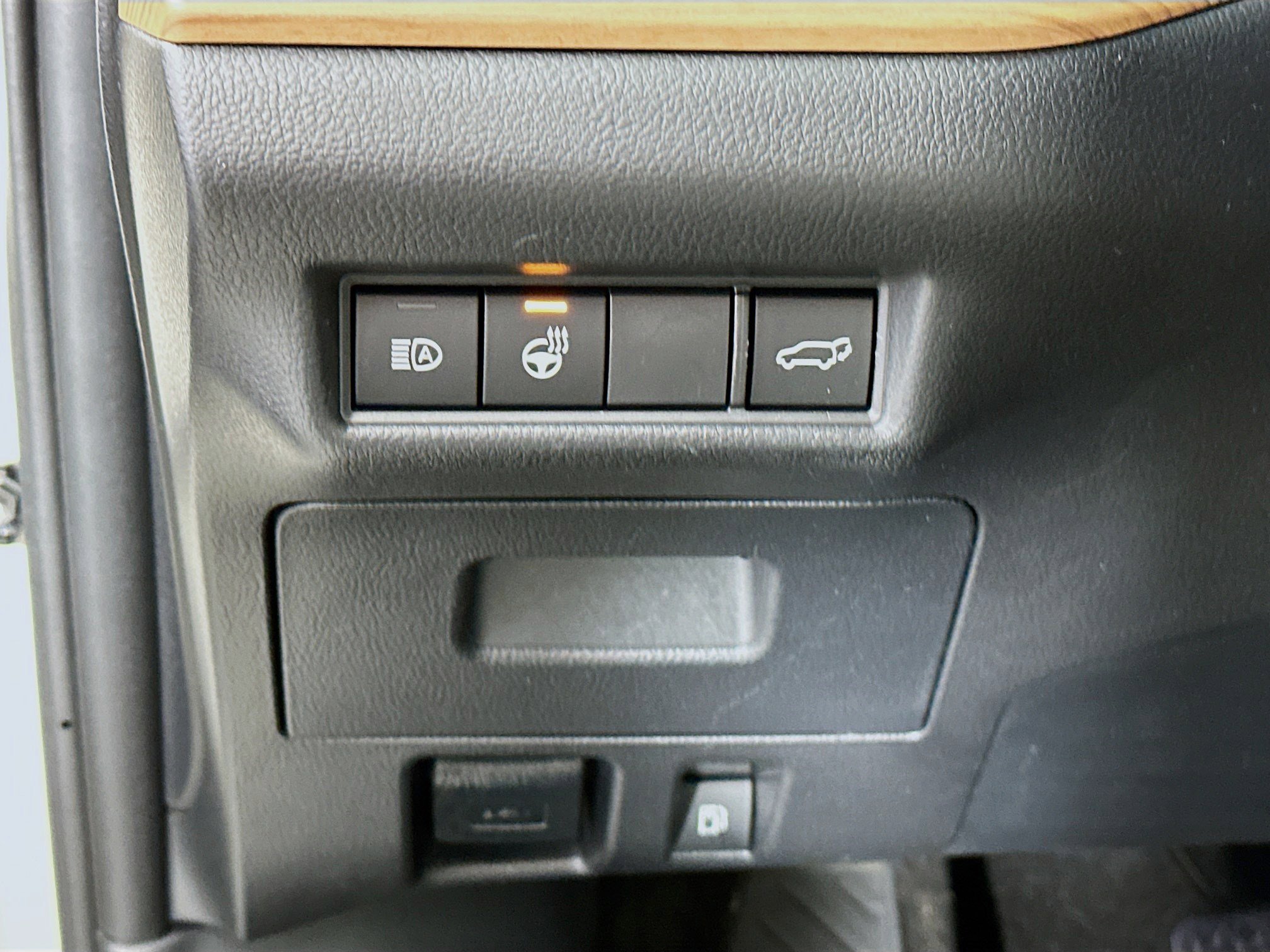 Used 2024 Toyota Grand Highlander AWD image 10
