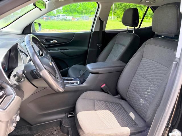 Used 2020 Chevrolet Equinox LT w/ Driver Convenience Package AWD/4WD image 18