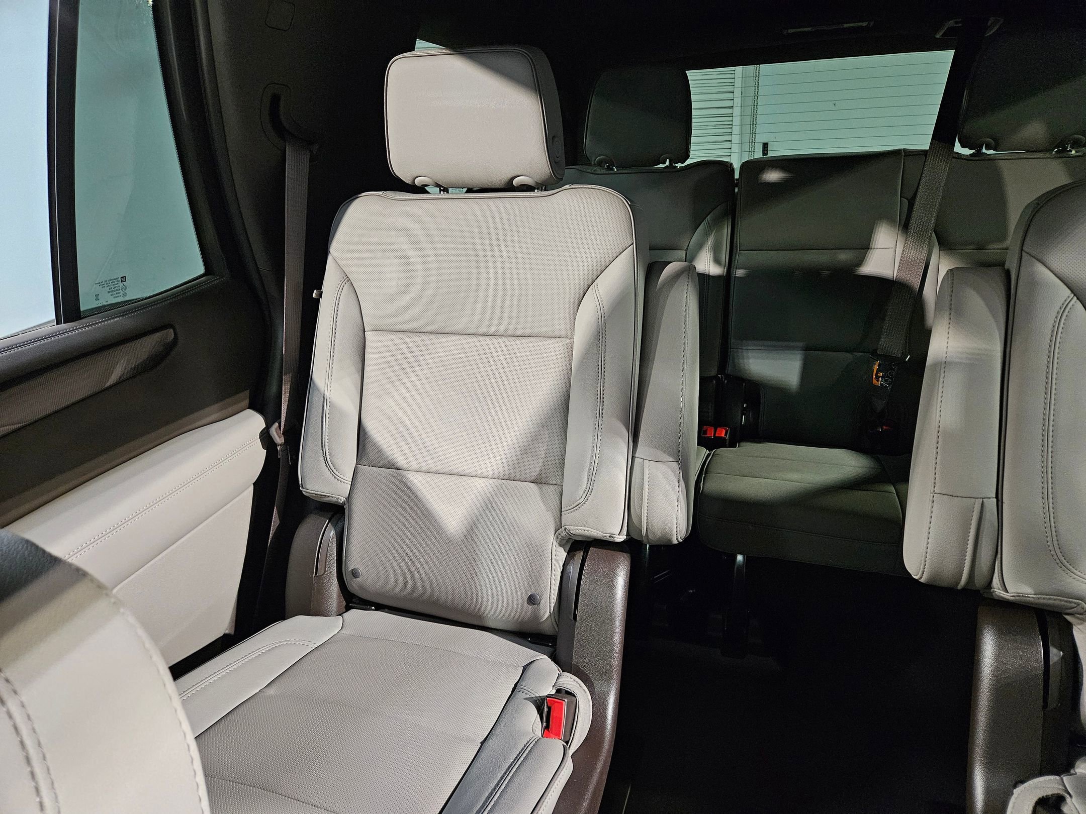 Used 2026 GMC Yukon Elevation image 12