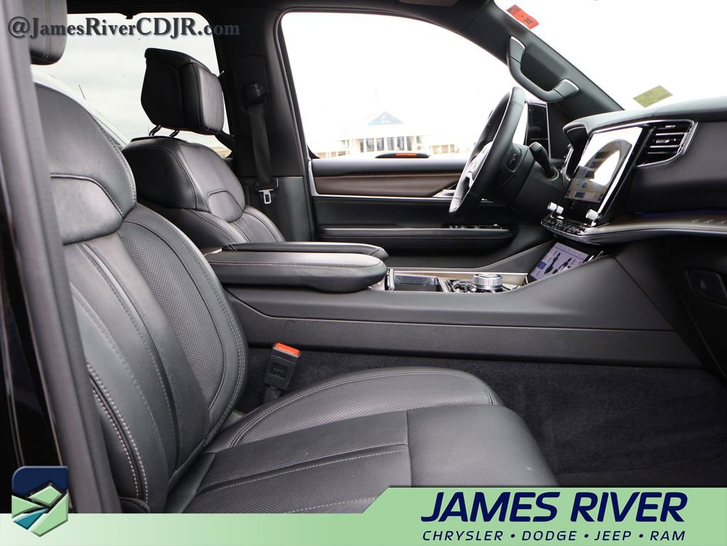 Used 2024 Jeep Grand Wagoneer L 4WD image 9