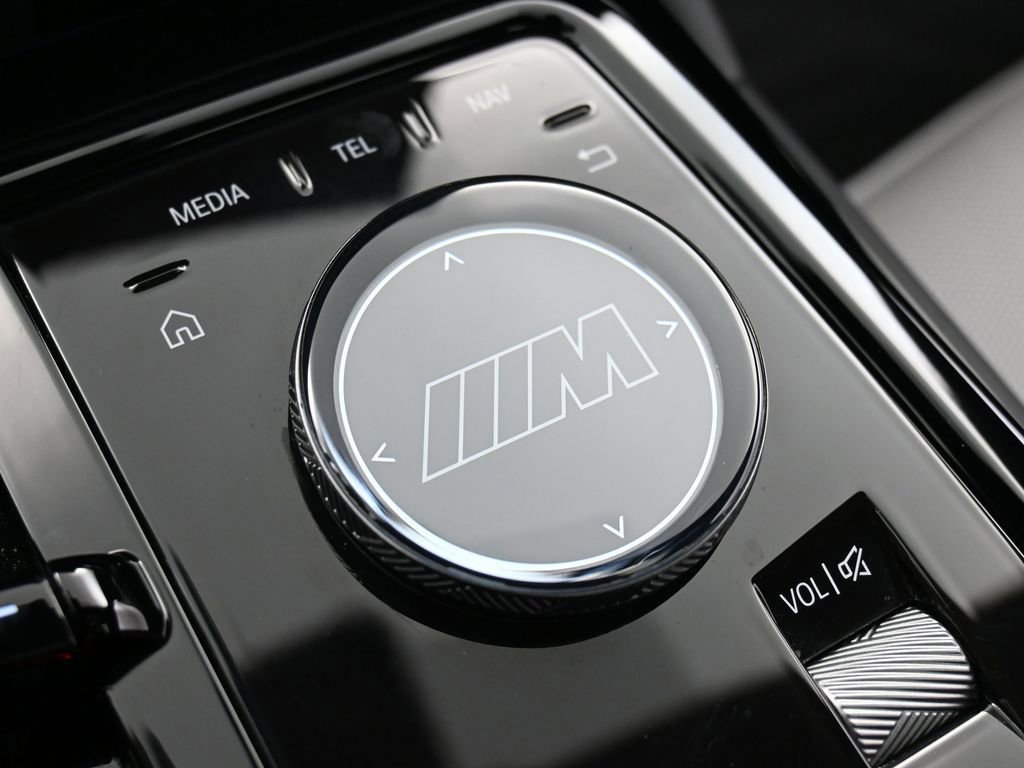 Used 2025 BMW M5 Touring AWD/4WD image 24
