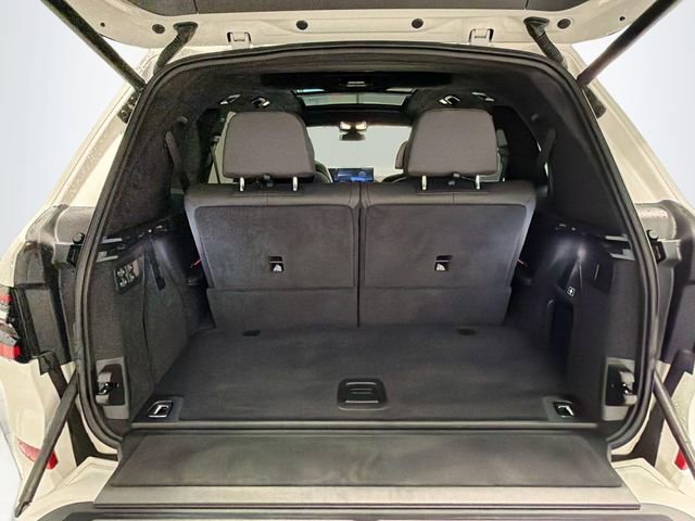 Used 2023 BMW X7 xDrive40i w/ Executive Package image 23