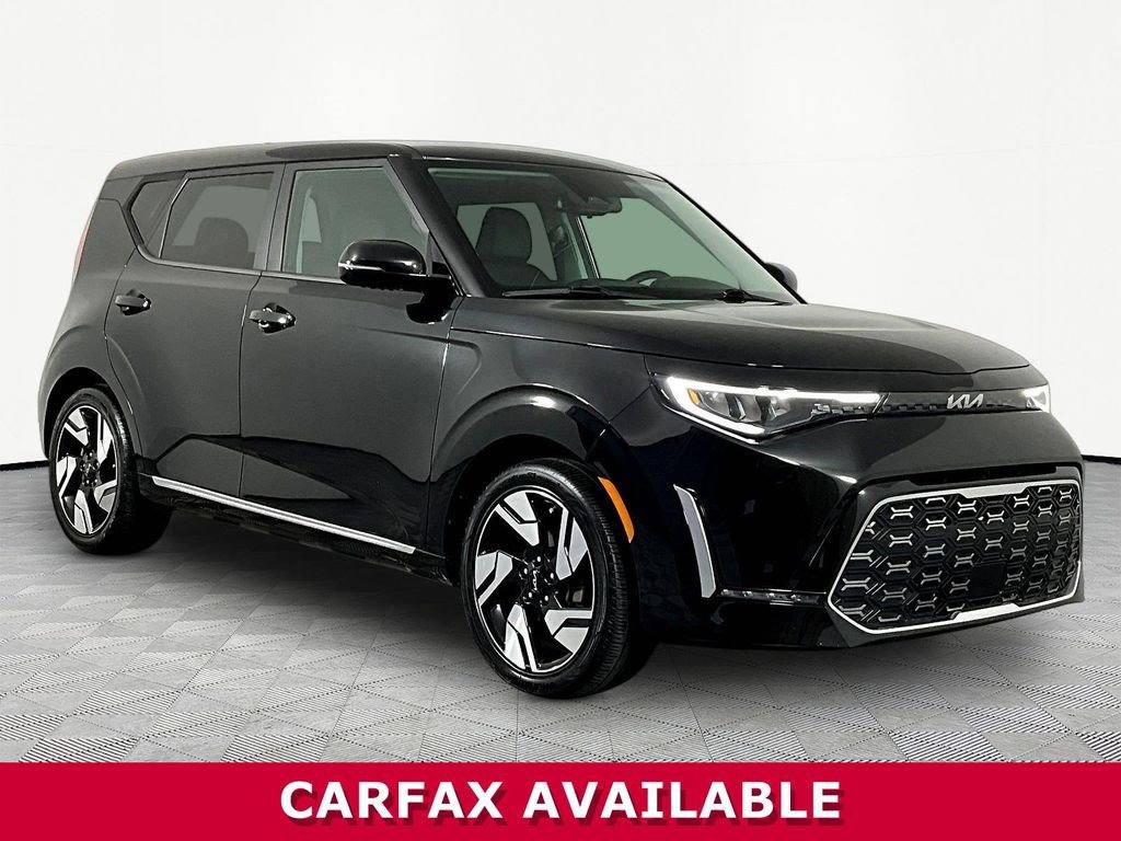 Used 2023 Kia Soul GT-Line w/ GT-Line Technology Package FWD image 3