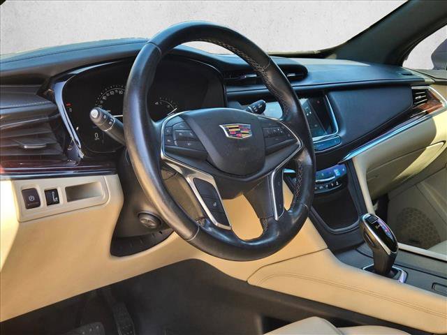 Used 2018 Cadillac XT5 Luxury image 10