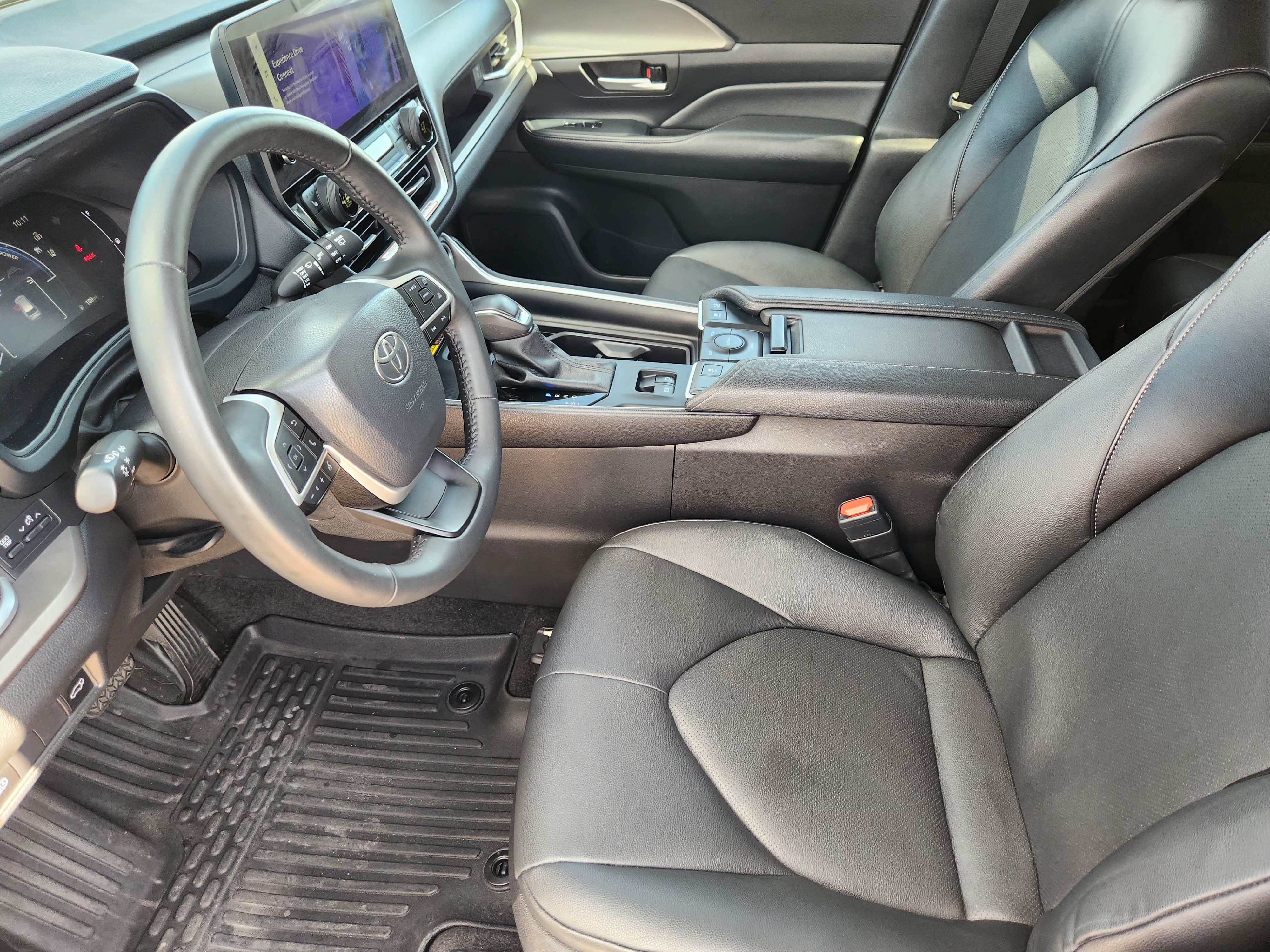 Used 2025 Toyota Grand Highlander AWD Hybrid image 14