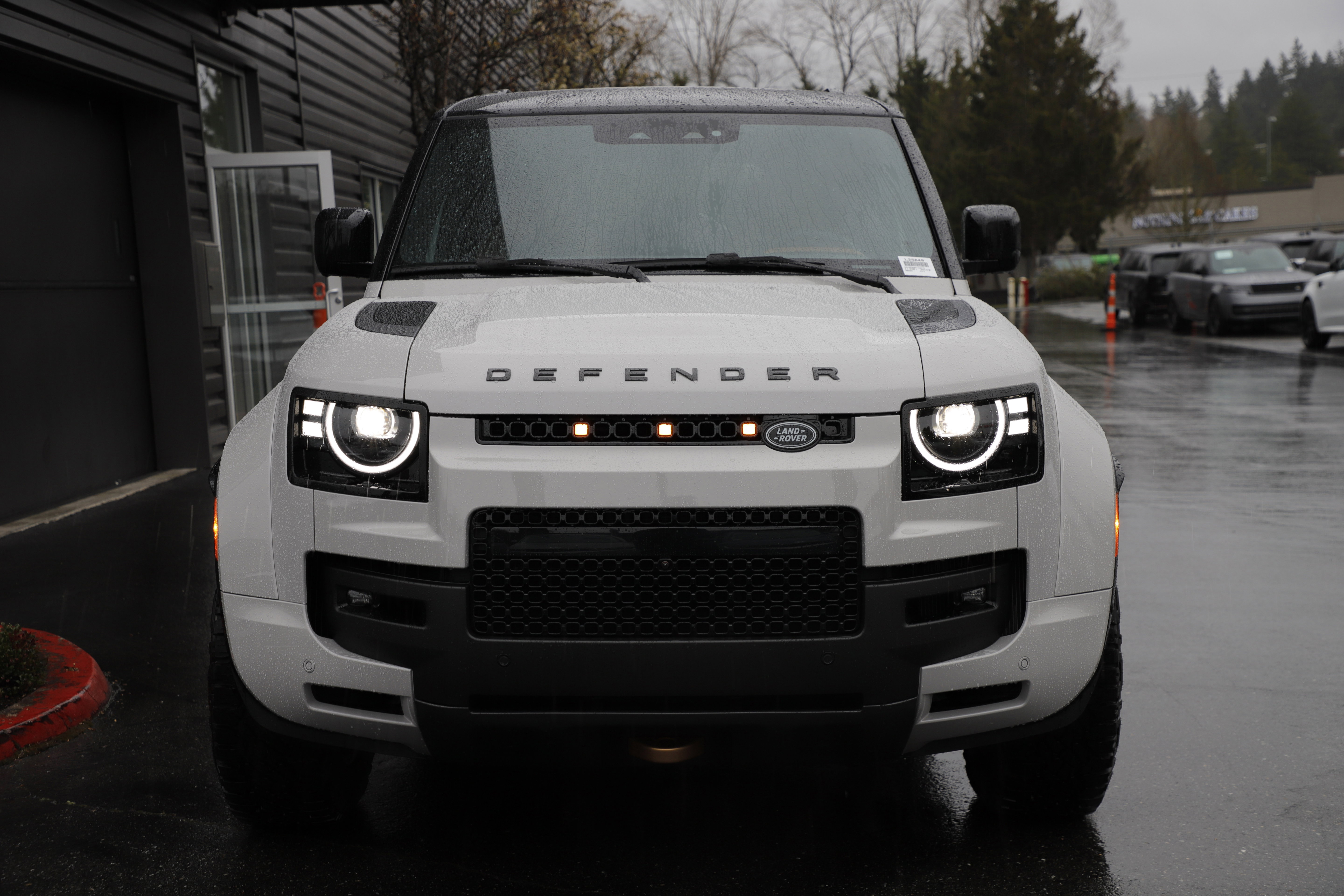 New 2026 Land Rover Defender 110 image 4