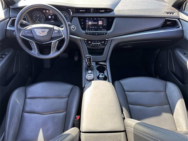 Used 2020 Cadillac XT5 Premium Luxury image 16