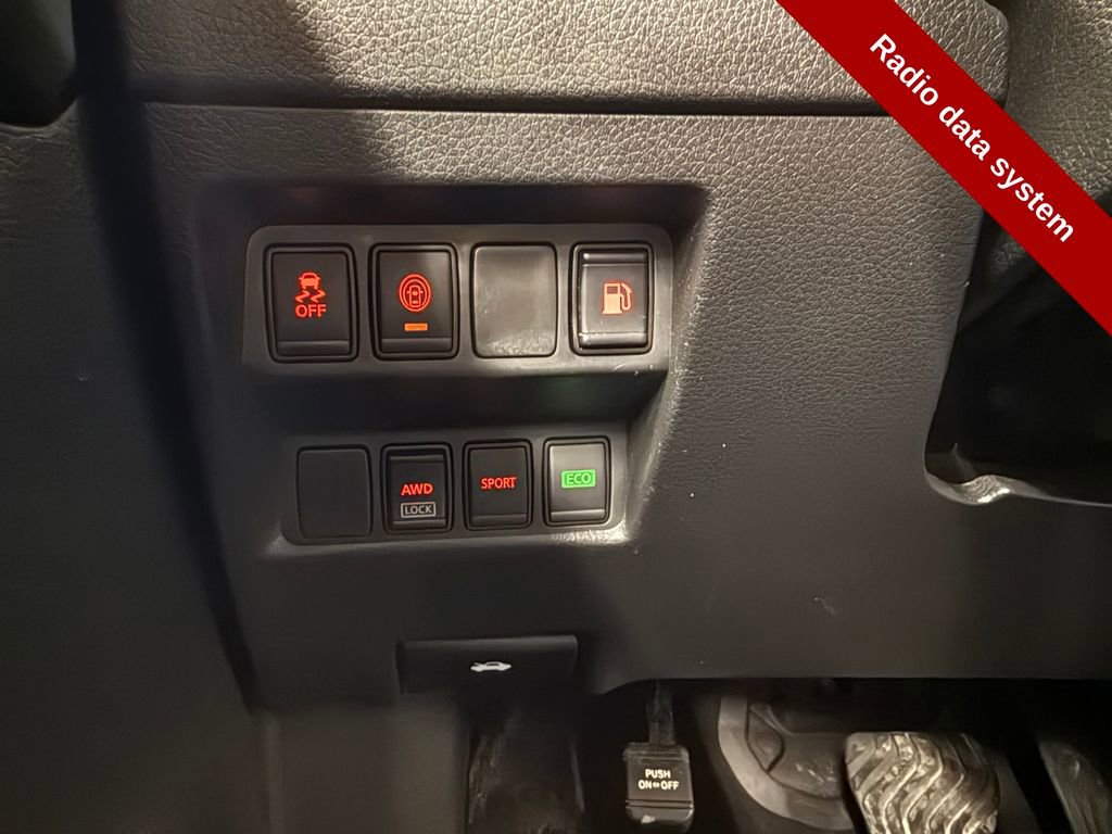 Used 2020 Nissan Rogue S image 20