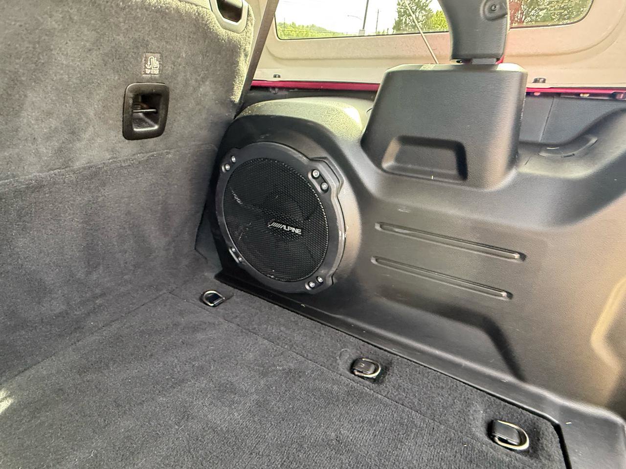 Used 2022 Jeep Wrangler Unlimited Rubicon w/ Xtreme Recon 35" Tire Package AWD/4WD image 32