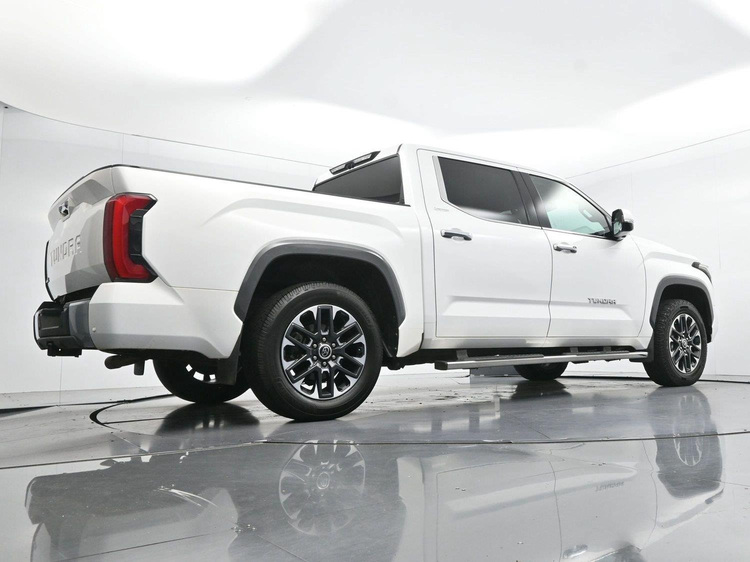 Used 2023 Toyota Tundra Limited AWD/4WD image 52