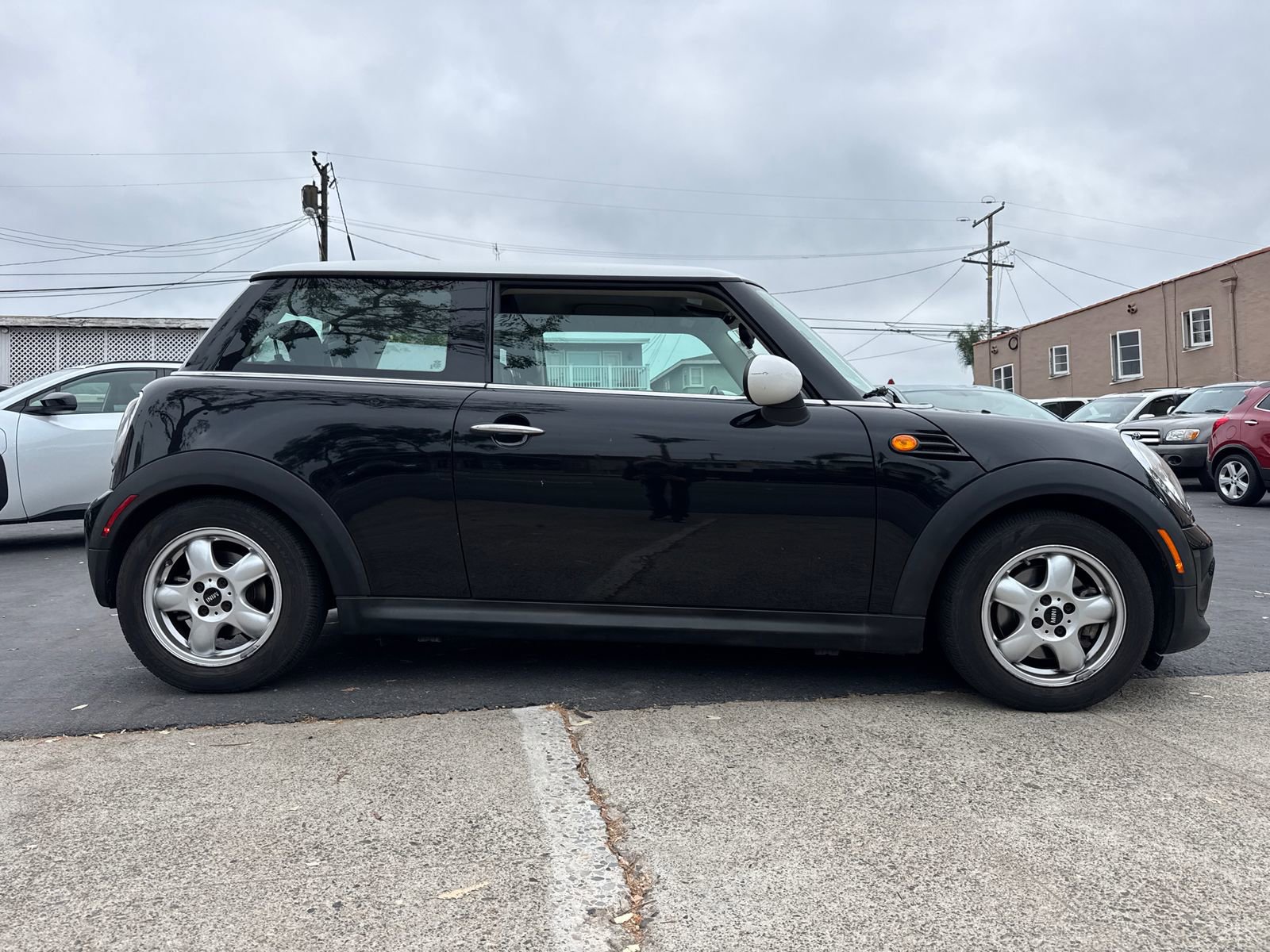 Used 2011 MINI Cooper Hardtop image 5