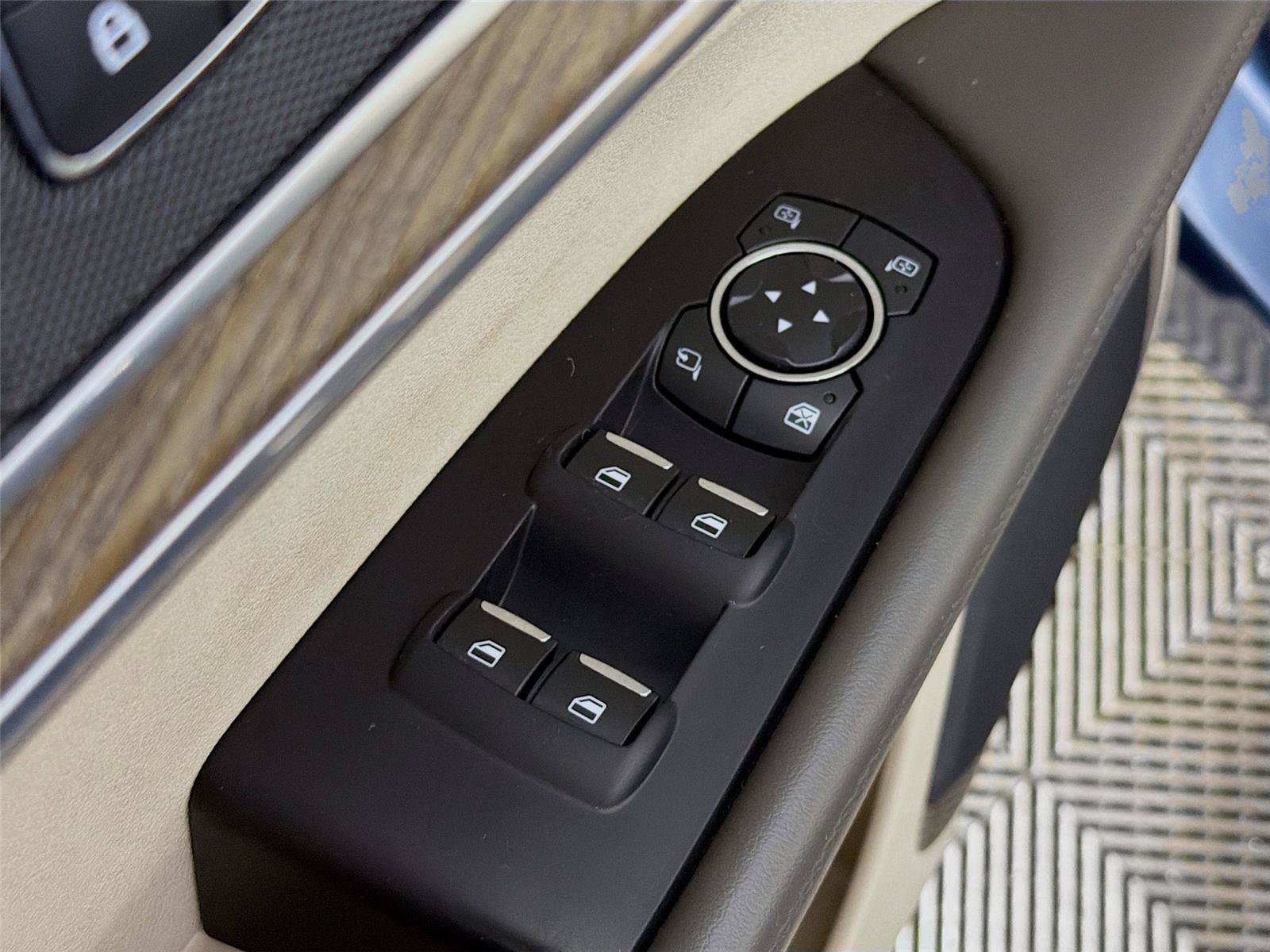 Used 2019 Lincoln Nautilus Reserve AWD/4WD image 24