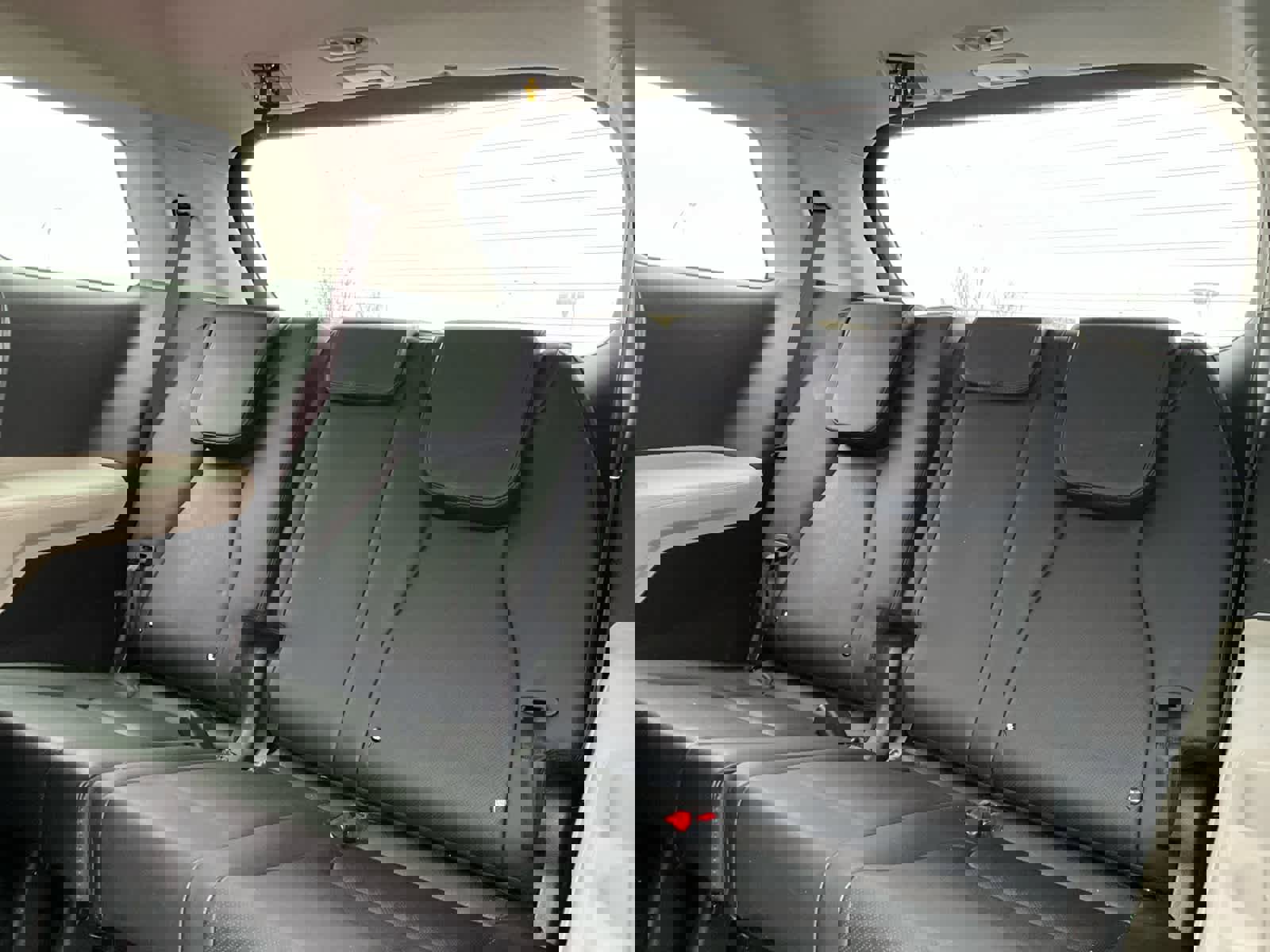 Used 2022 Kia Carnival LX image 20