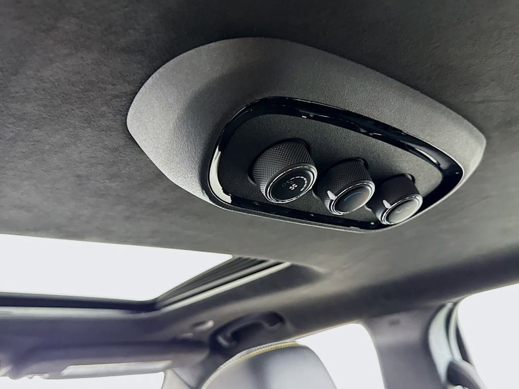 Used 2024 Dodge Durango SRT image 32