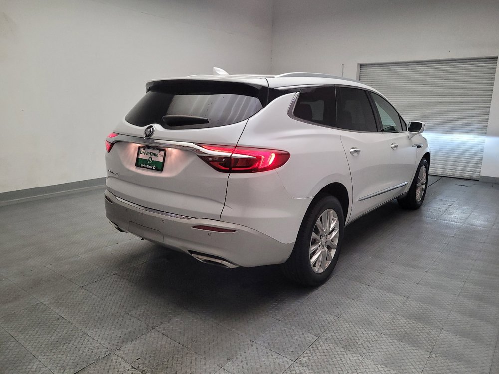 Used 2020 Buick Enclave Premium w/ Sun and Sites Package FWD image 9