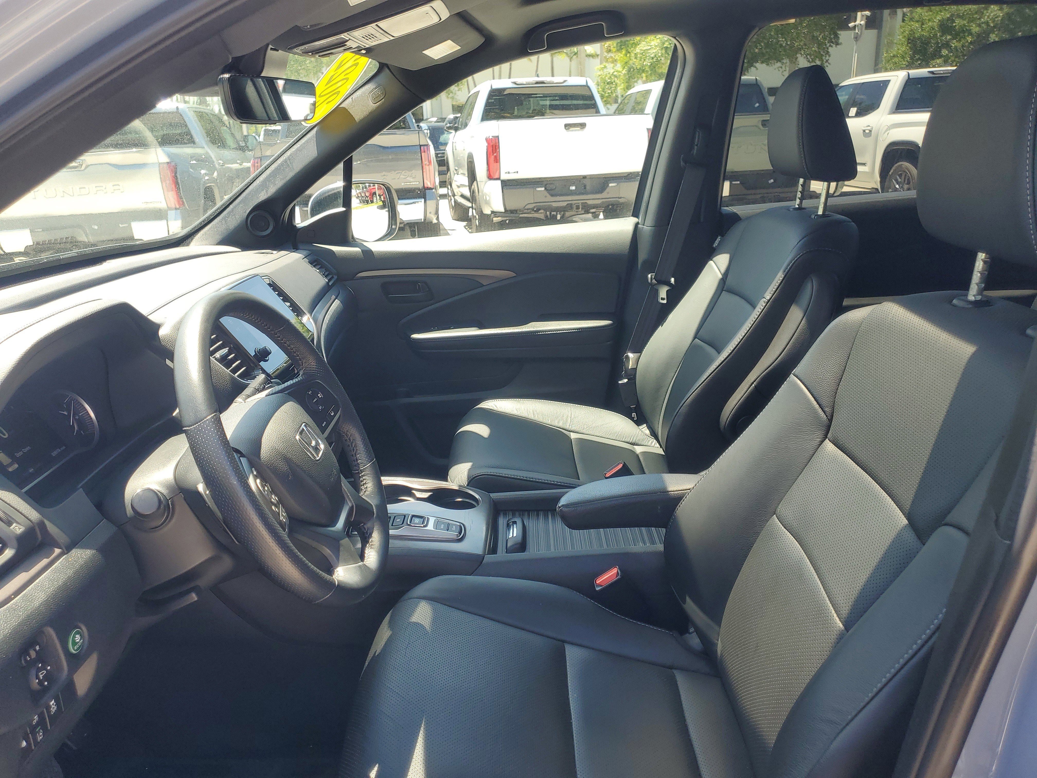 Used 2022 Honda Passport EX-L image 16