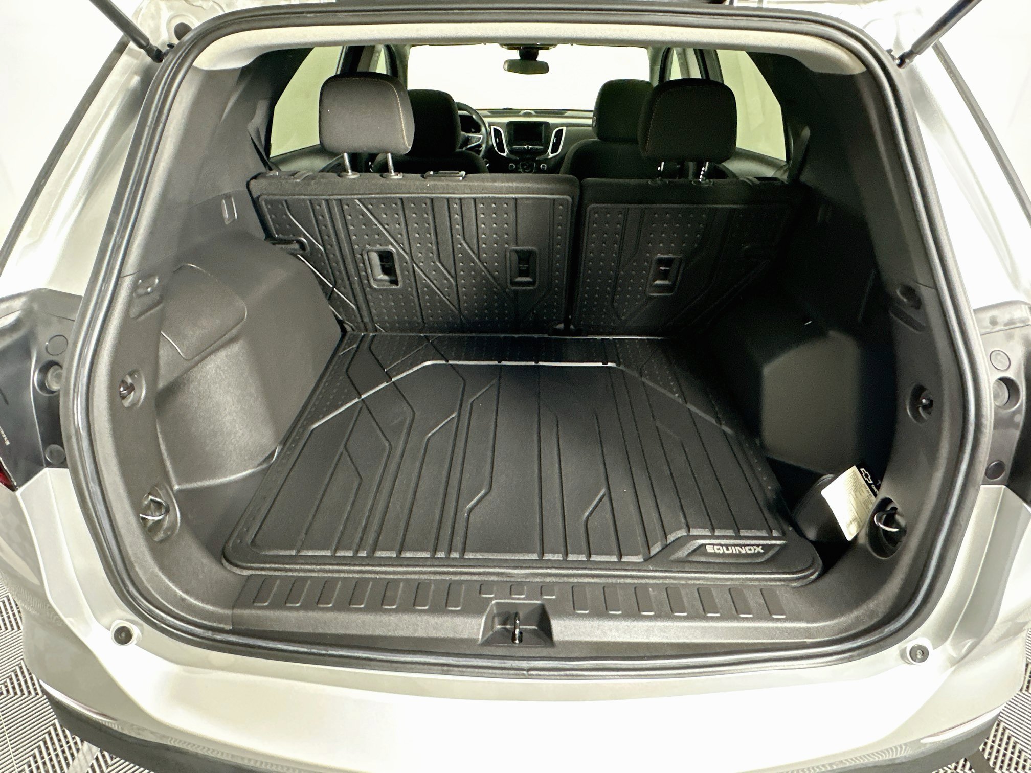 Used 2022 Chevrolet Equinox LT w/ LPO, Floor Liner Package FWD image 28