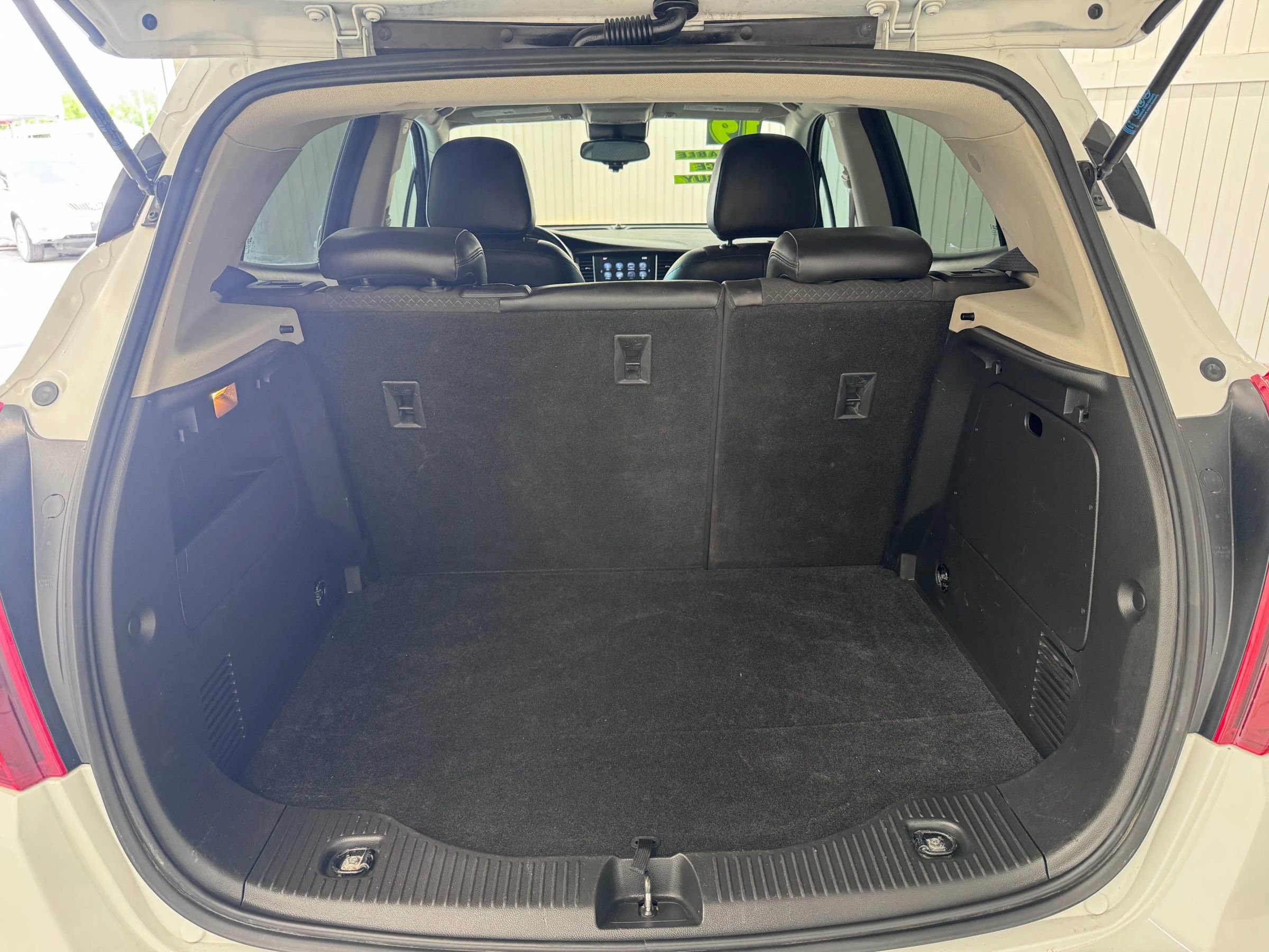 Used 2019 Buick Encore Sport Touring w/ Safety Package FWD image 13