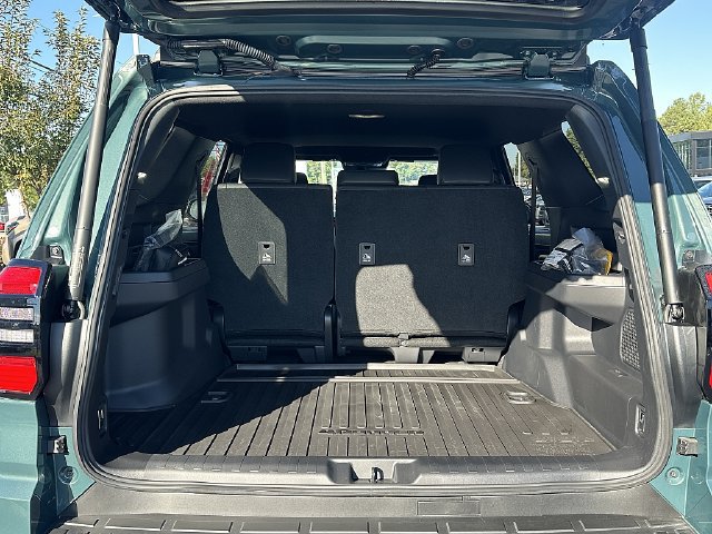 New 2026 Toyota 4Runner TRD Off-Road Premium AWD/4WD image 12