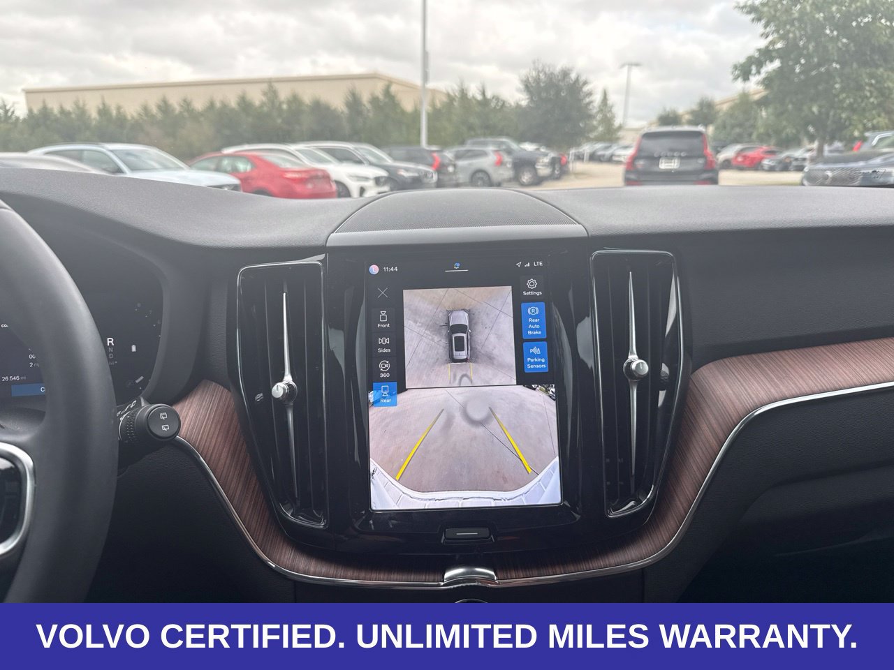 Certified 2024 Volvo XC60 B5 Plus w/ Protection Package Premier AWD/4WD image 36