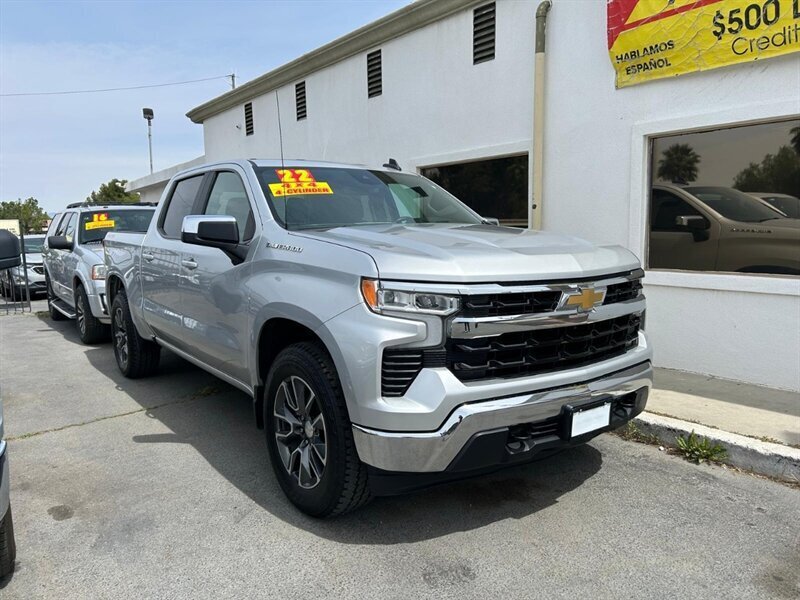 Used 2022 Chevrolet Silverado 1500 LT AWD/4WD image 38