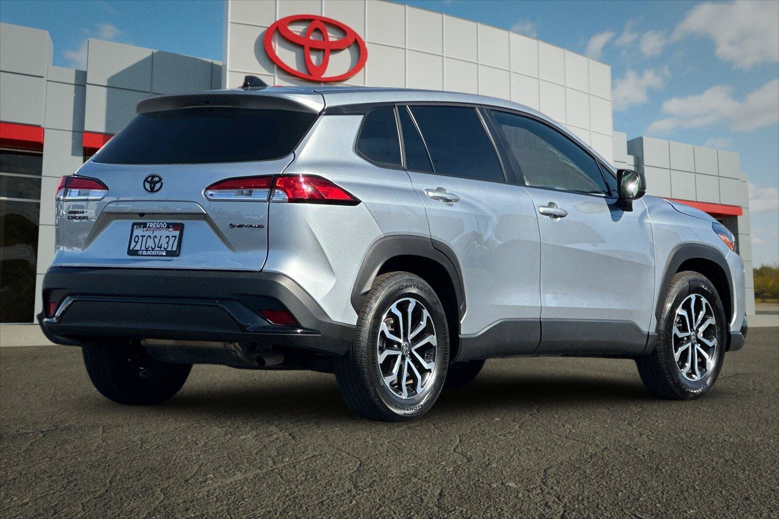 Used 2025 Toyota Corolla Cross AWD Hybrid image 3