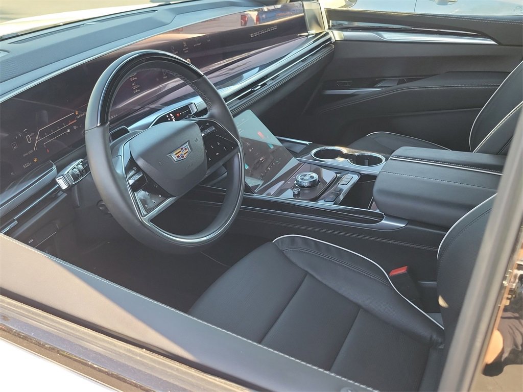 Used 2025 Cadillac Escalade Sport image 10