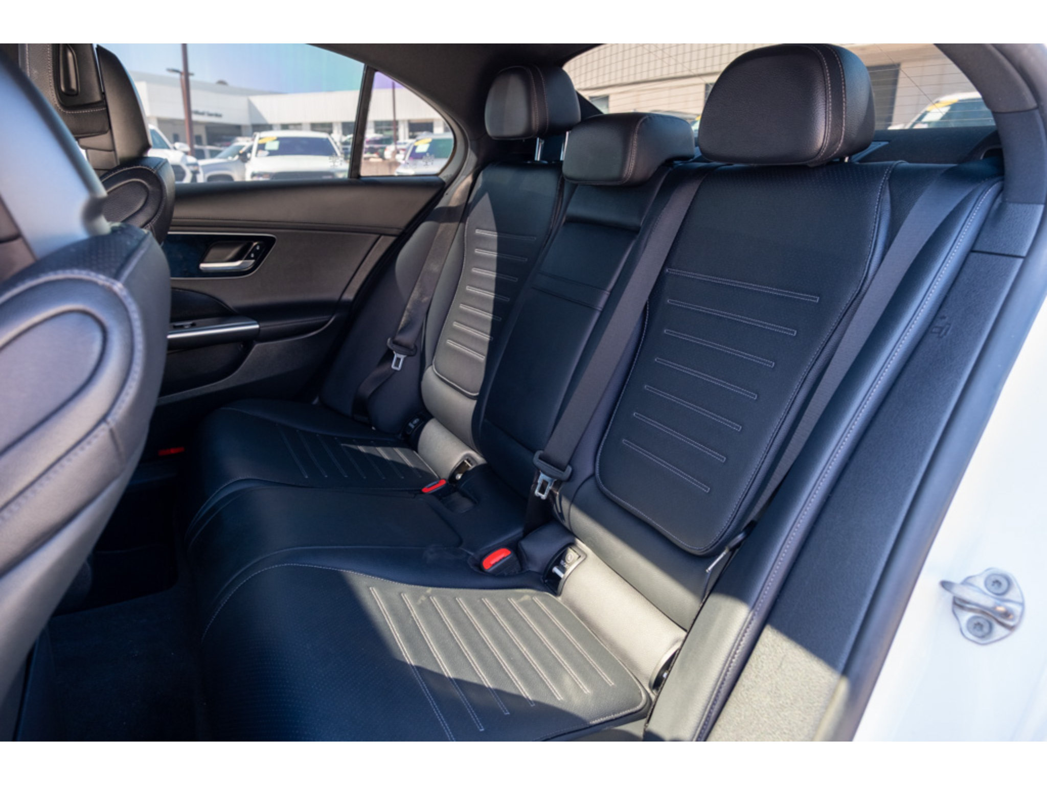 Used 2023 Mercedes-Benz C 300 Sedan image 13