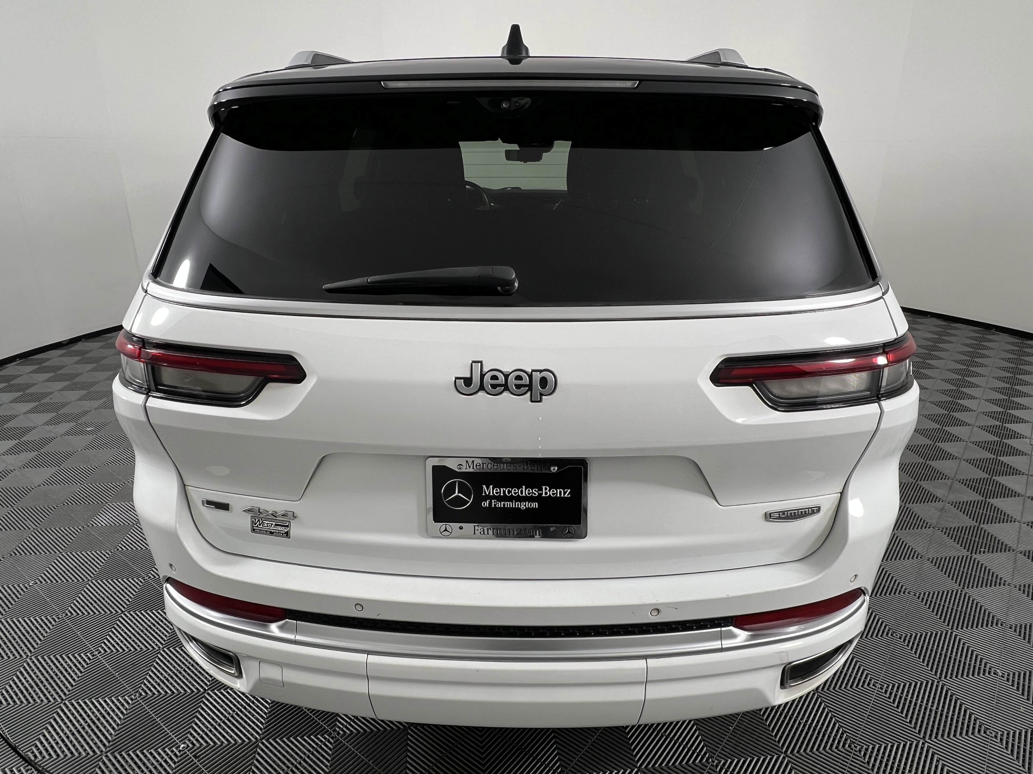 Used 2021 Jeep Grand Cherokee L Summit image 10