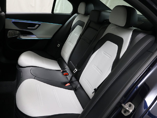 New 2026 Mercedes-Benz E 53 AMG e 4MATIC Sedan image 13