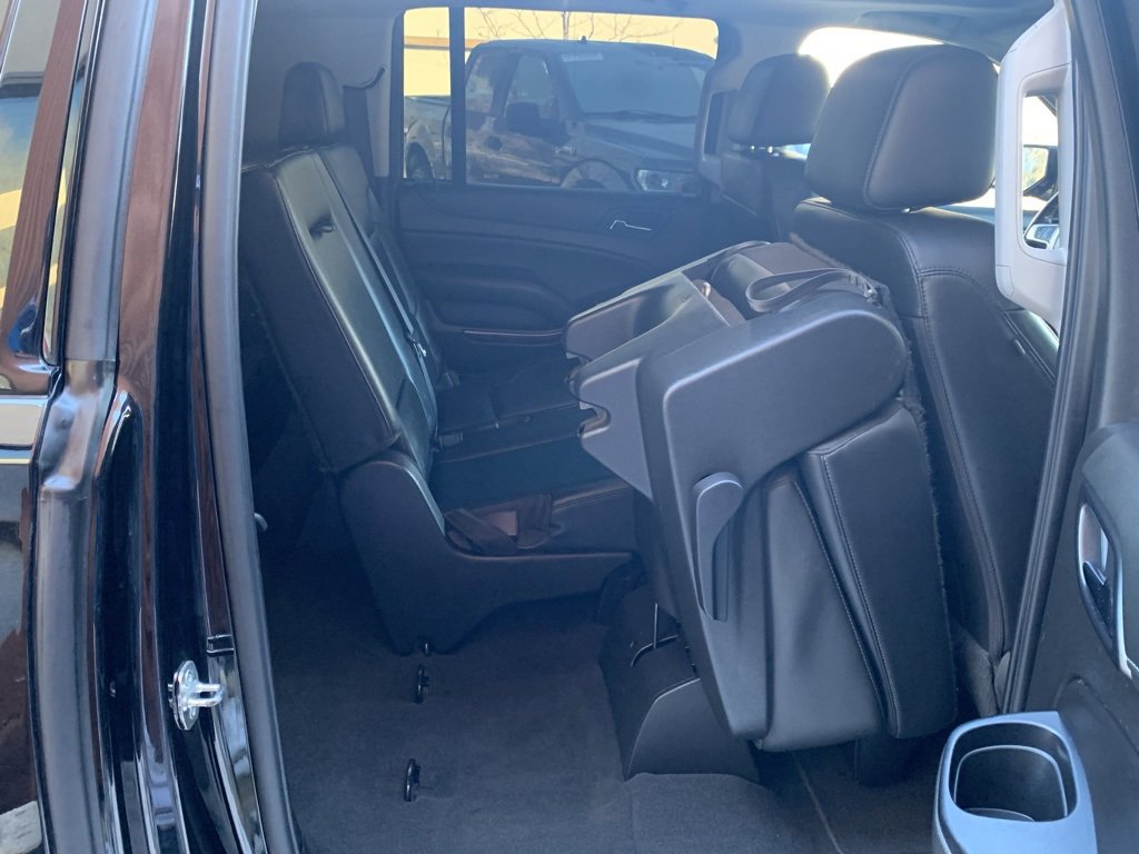 Used 2019 GMC Yukon XL SLT w/ Graphite Performance Edition image 31
