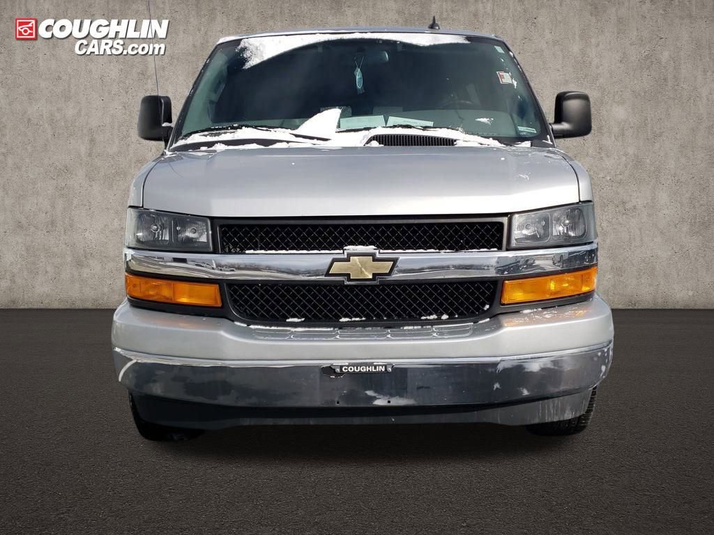 Used 2023 Chevrolet Express 2500 Extended image 9
