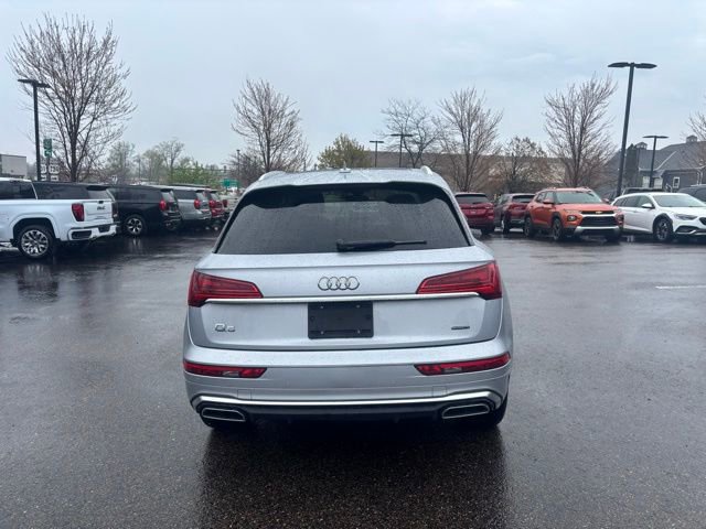 Used 2023 Audi Q5 2.0T Premium Plus w/ Premium Plus Package AWD/4WD image 7