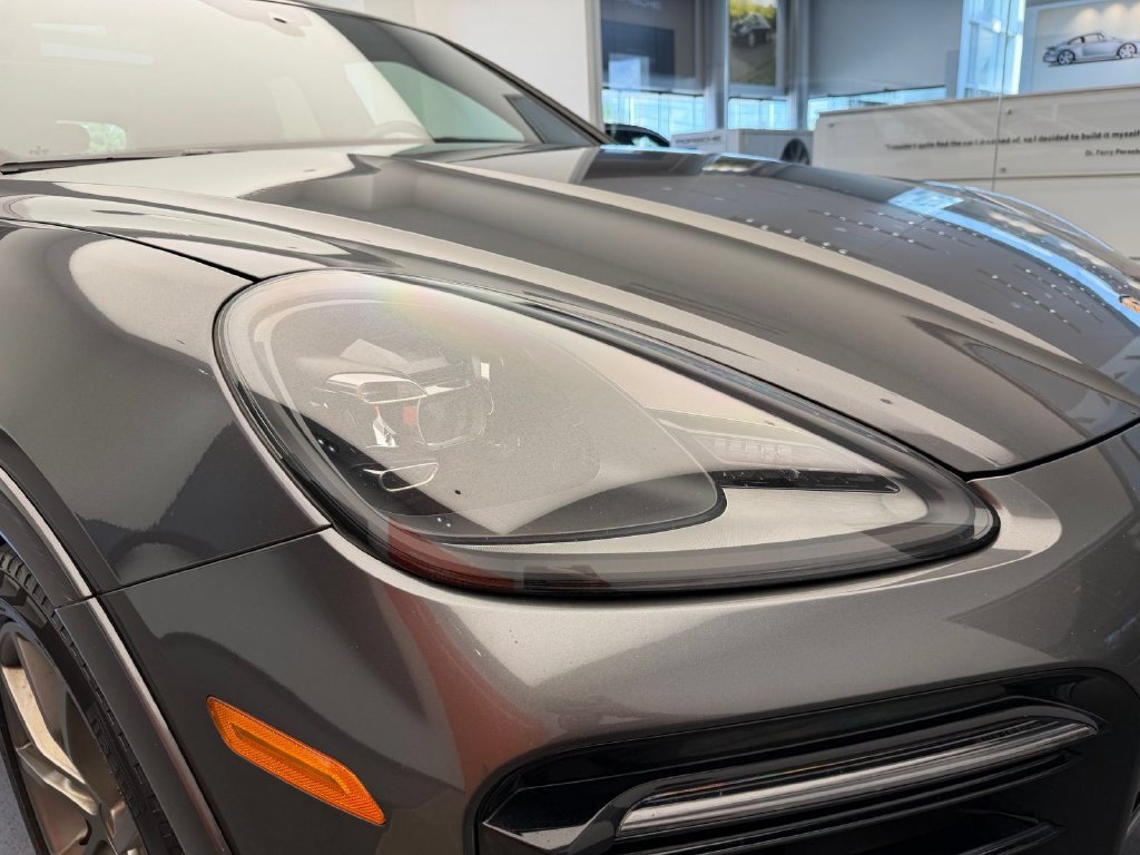 Used 2021 Porsche Cayenne GTS AWD/4WD image 29