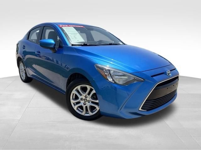 Used 2017 Toyota Yaris iA FWD image 3