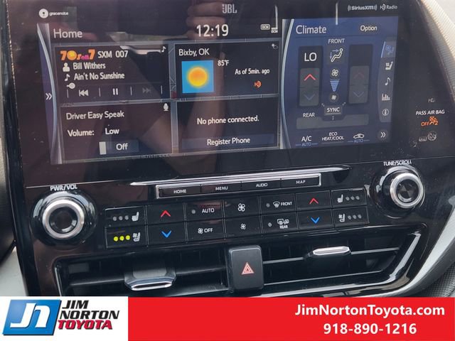 Used 2021 Toyota Highlander Platinum AWD/4WD image 18