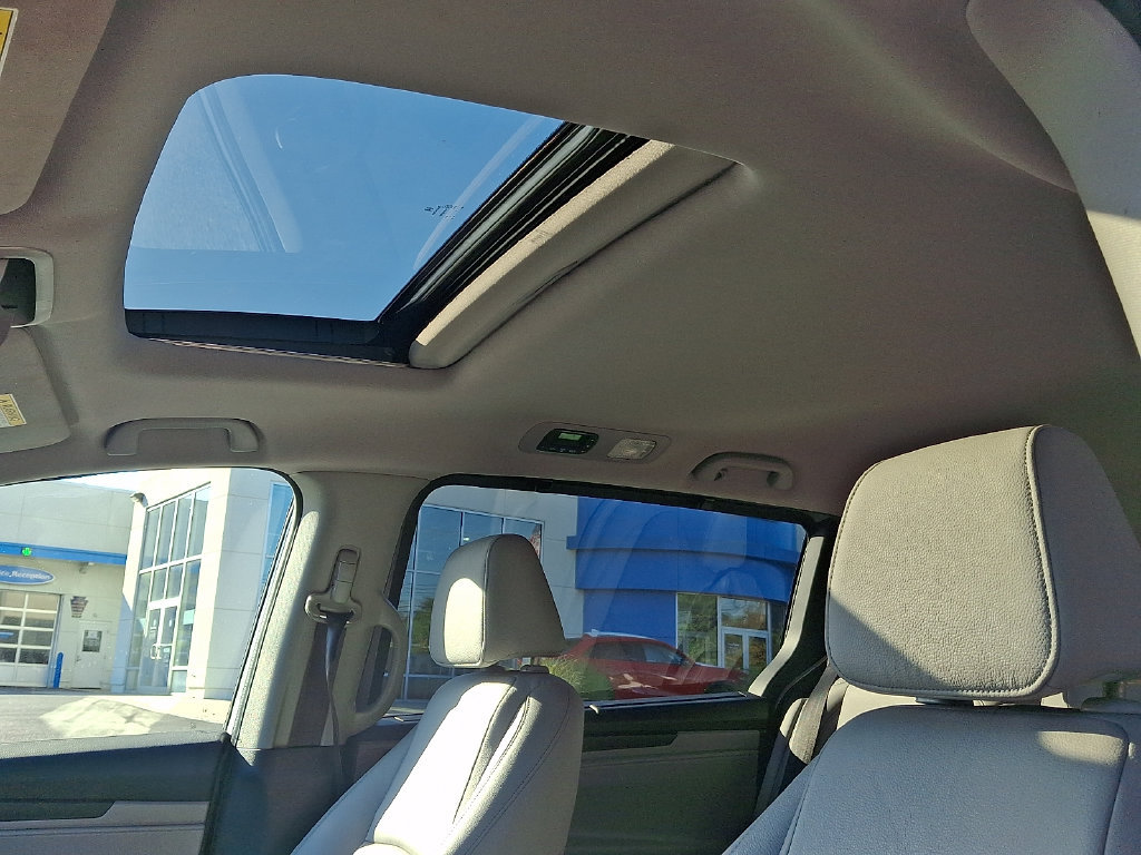 Used 2023 Honda Odyssey EX-L image 17