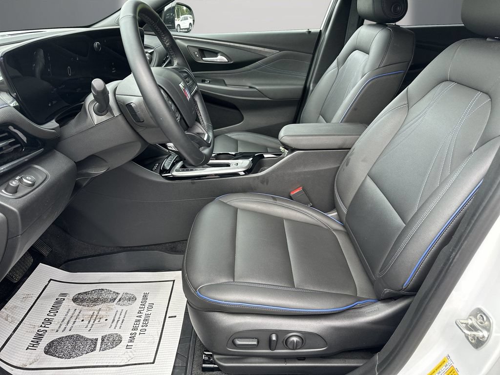 Used 2024 Buick Envista Sport Touring w/ Convenience I Package FWD image 13
