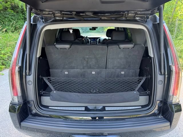 Used 2017 Cadillac Escalade Luxury AWD/4WD image 15