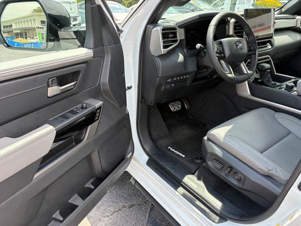 Used 2025 Toyota Tundra Limited w/ TRD Off-Road Package AWD/4WD image 20