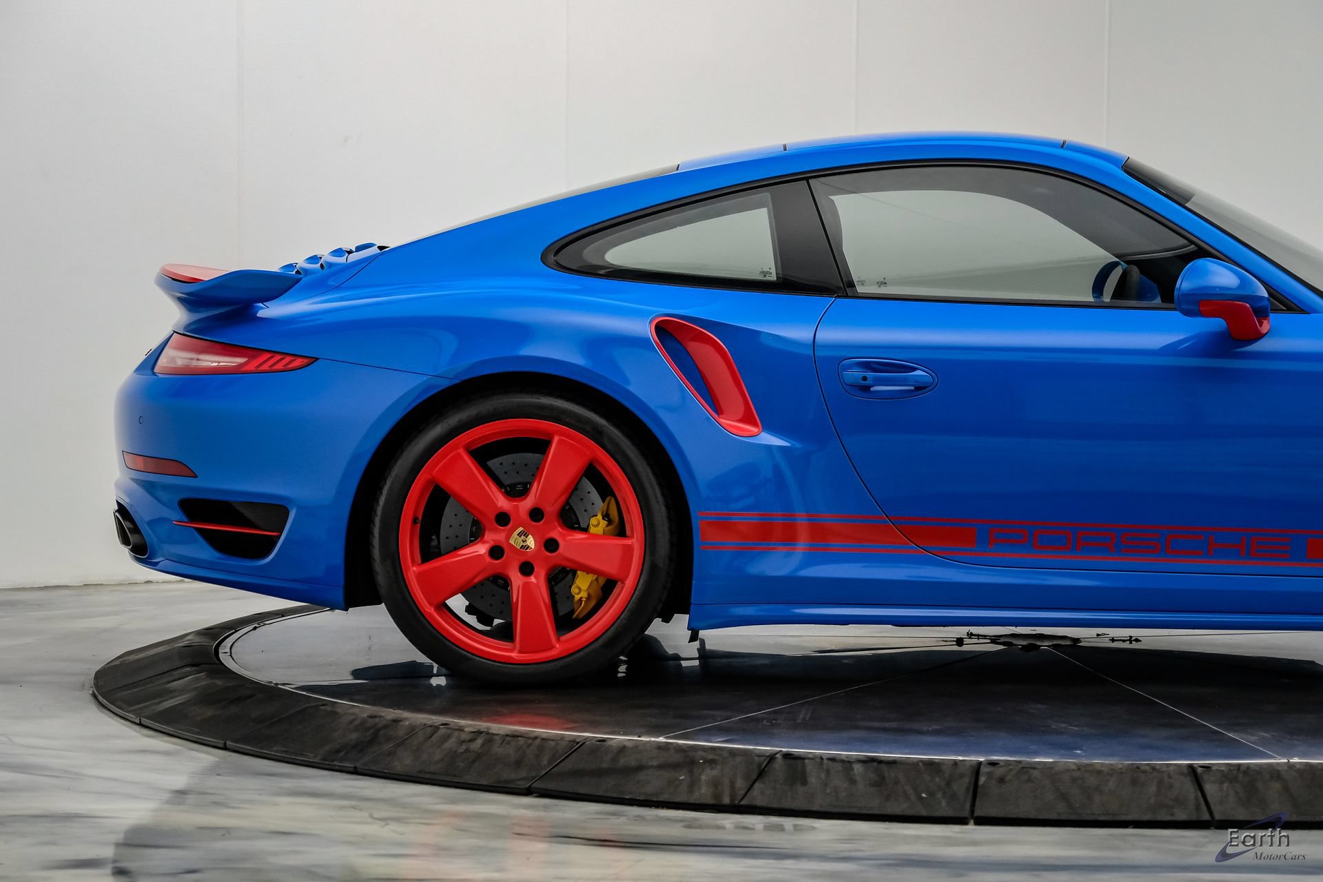 Used 2016 Porsche 911 Turbo S AWD/4WD image 27