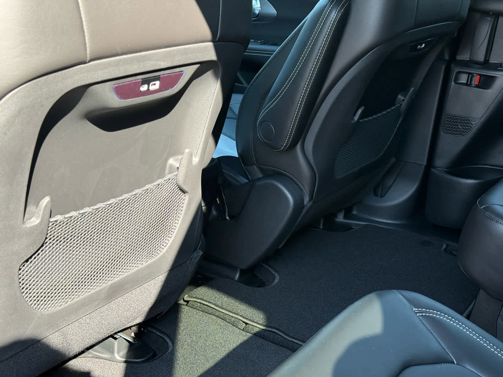 New 2026 Chrysler Pacifica Select w/ S Appearance Package image 29