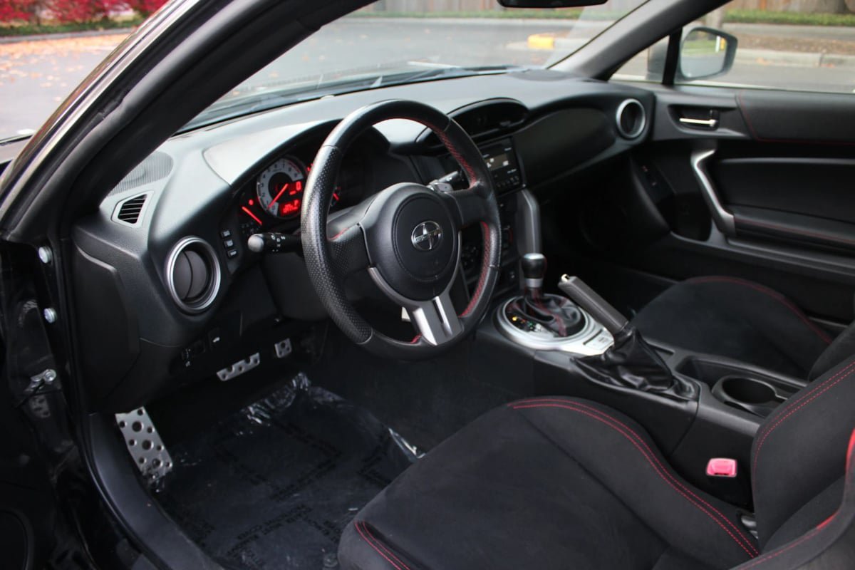 Used 2013 Scion FR-S RWD image 10